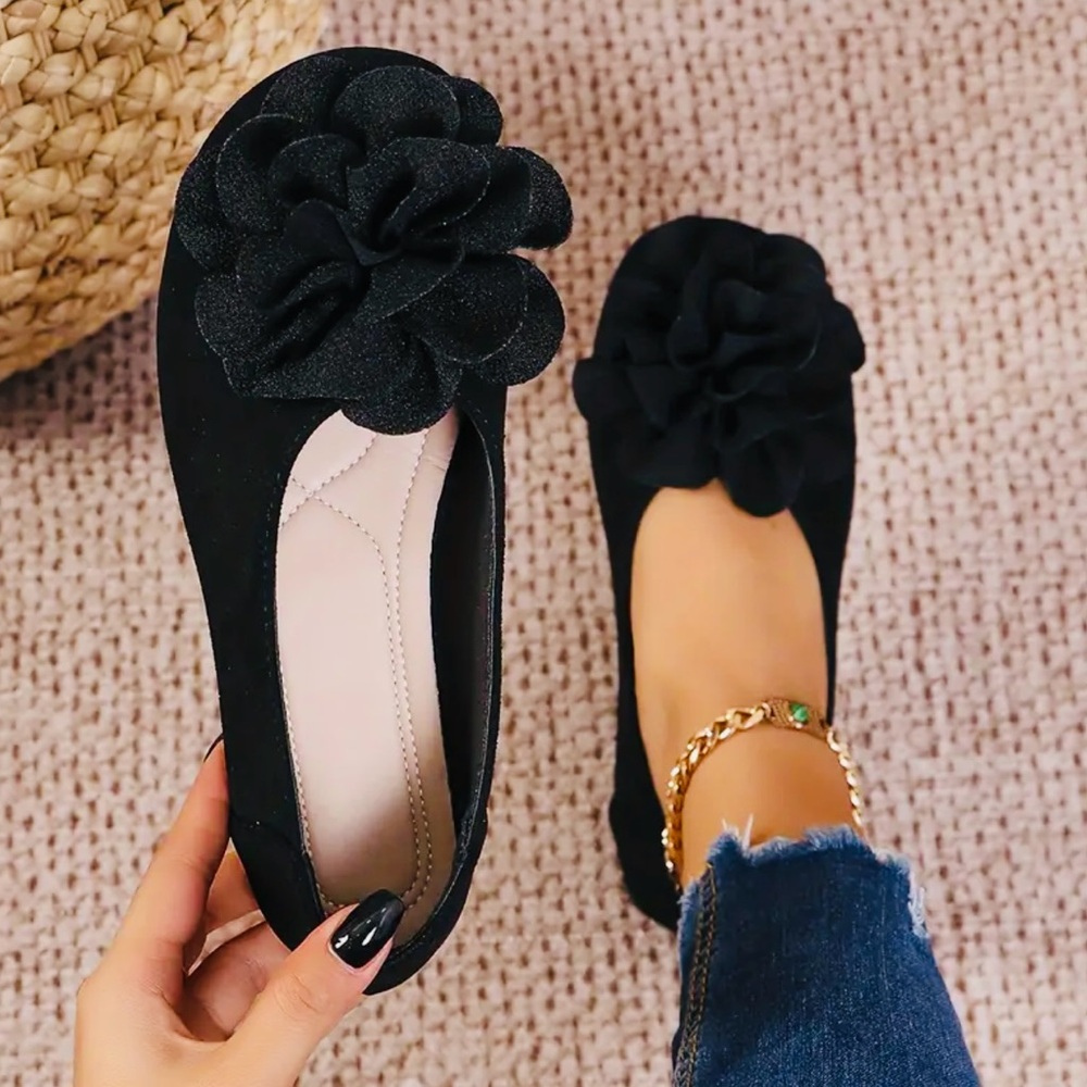 Black Floral Accent Women's Flat Loafers - Picture 6 of 7